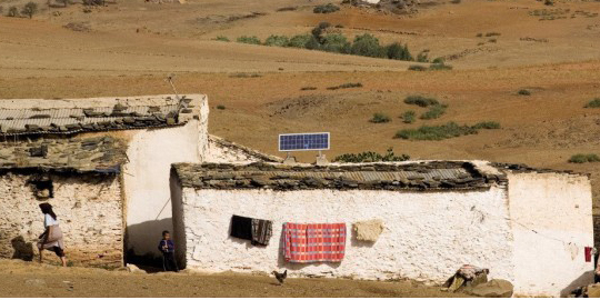 Masdar fournit des systèmes solaires aux zones reculées marocaines