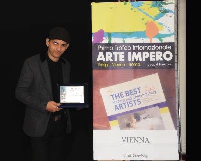 Achraf Baznani obtient le Kunst Heute Award