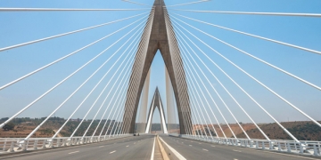 Pont M6 perspective axe
