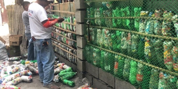 Philippines, des bouteilles en plastique comme matériaux de construction