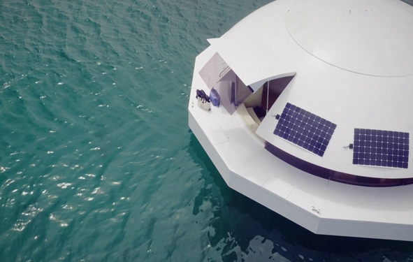 Anthénea : hotel flottant