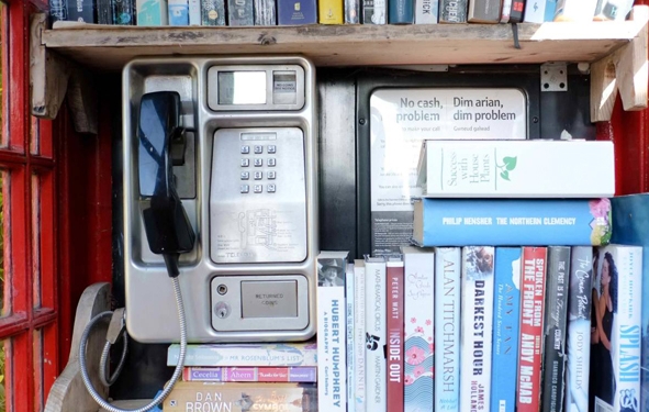 cabines téléphoniques