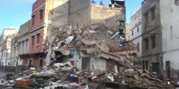 bâtiments menaçant ruine