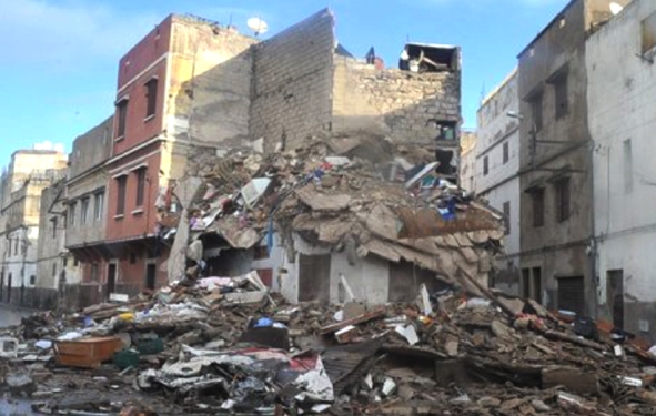 bâtiments menaçant ruine