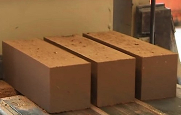 brique crue en terre