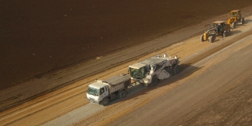 Les premières routes réalisées en Liant Hydraulique Routier (LHR)