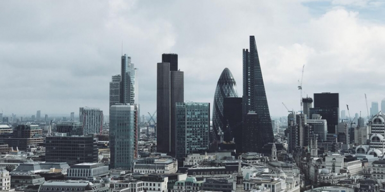 Désertée, la City de Londres va convertir des bureaux en logements