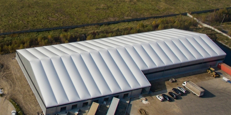 Les tentes de stockage multi-saisons comme alternative