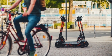 Mobilités Décarbonées : enjeux et solutions – le dossier disponible en téléchargement !