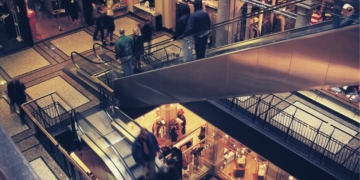 Comment Réduire les Coûts Énergétiques des Magasins Grâce à la Technologie