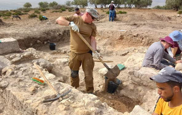 Une équipe d’archéologues polono-marocains confirme la présence de troupes romaines sur le site d’El Mellali