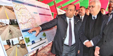 Oujda-Angad: M. Baraka lance les travaux d’élargissement d’une route provinciale