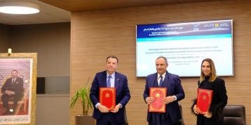 Signature des contrats de financement de projets de R&D et d’innovation industrielles et de contrats programmes Etat/clusters